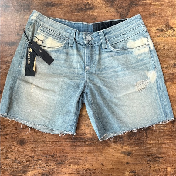 Resin Pants - Resin Blue Distressed Jean Shorts